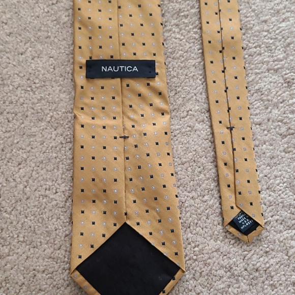Tie - Picture 2 of 5